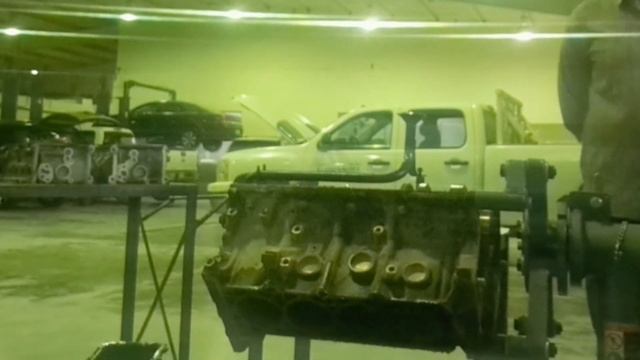 FORD CROWN VICTORIA ENGINE NOISE..WHERE PART IS NOISE I TELL IS CONECTING ROD PROBLEMS. смотреть онлайн