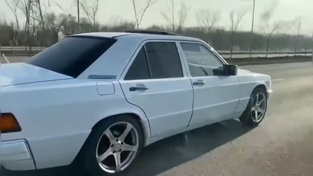 Топ! лучший мерседес всех времён! смотреть онлайн