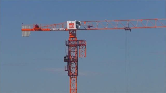 Как наращивают башенный кран. Монтаж башенного крана Giraffe TDK-10.180 | Tower crane assembly смотреть онлайн