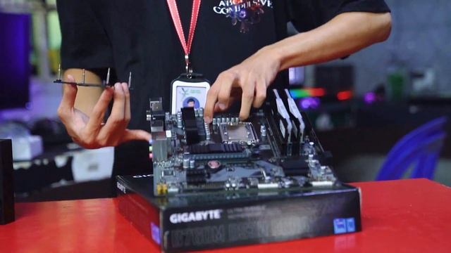 MSI Budget Case | MAG FORGE M100A Black, Budget Gaming PC Build | RTX 3070, I7-13700, Z790 GIGABYTE смотреть онлайн