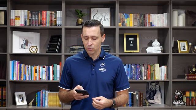 Привітання Богдана Бондаренка із 29 річницею // церква «Фавор» смотреть онлайн