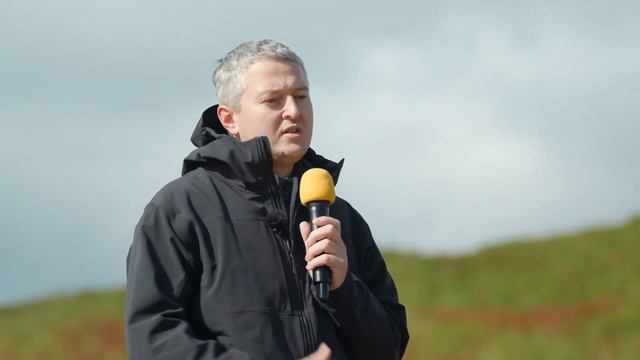Владимир Солодов на открытии памятника Стеллеру