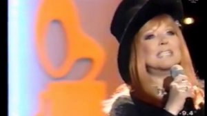 А.Пугачева и М.Галкин "Холодно", Зол. граммофон,СП-2002