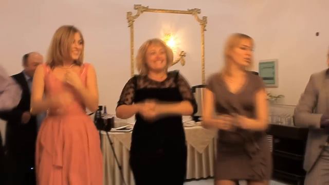 Дуэт ведущих смотреть онлайн