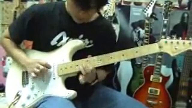 CHATREEO TEST FENDER ERIC CLAPTON SIGNATURE DRIVE SOUND смотреть онлайн