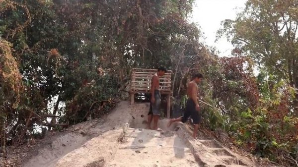 Как построить водную горку и бассейн..Build water slide and swimming pool..