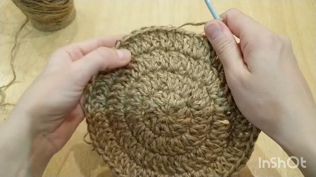СЕКРЕТЫ ВЯЗАНИЯ КРУГА ИЗ ДЖУТА-МК ЧАСТЬ 1 ПО ВЯЗАНИЮ АЖУРНОГО КОВРИКА смотреть онлайн