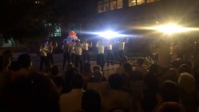 Выпускной 11 класс танец 2015 год смотреть онлайн