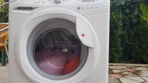 Stress test: 40KG+ WATER BALLONS vs Hoover washing machine (JUMPING included)