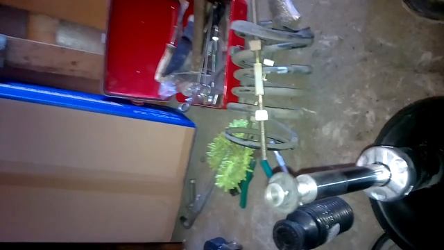 неисправный амортизатор Chery M11