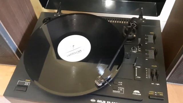 Виниловый проигрыватель Ария ЭУ-5208-Стерео с акустикой видео 2 смотреть онлайн