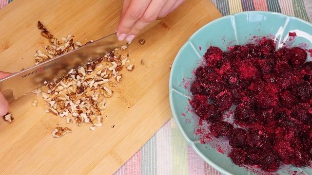Крамбл с вишней . Вкуснейший ягодный пирог / Crumble with cherries . Delicious berry pie. Eng sub смотреть онлайн