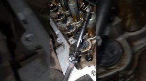 Как выкрутить болт ГБЦ если грани сорваны (часть 2)