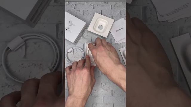 AirPods Pro смотреть онлайн