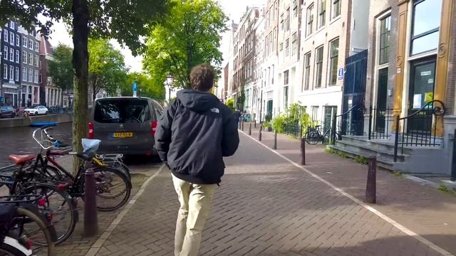 First Time in the NETHERLANDS ?? (Exploring Amsterdam) смотреть онлайн