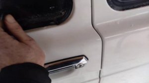 Уплотнитель двери Газель или Нива.