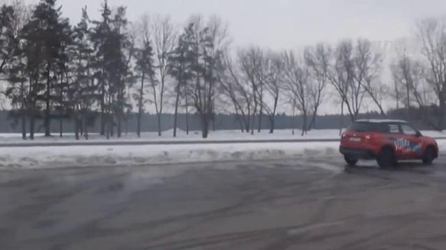 Suzuki Vitara S или Suzuki SX4 тест-драйв Автопанорама смотреть онлайн