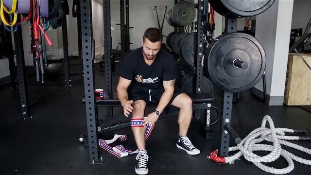 How to Use Knee Wraps for Squats | Short Tutorial | DMoose смотреть онлайн