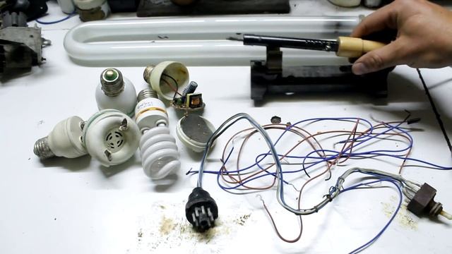 #4 Как Сделать *ВЕЧНУЮ ЛАМПОЧКУ* Своими руками! How to Make EVERLASTING LIGHT BULB смотреть онлайн