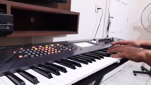 Vox Medley - Luis Adriano Gasbarra (Yamaha Montage 7) смотреть онлайн