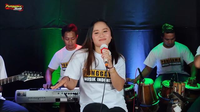 Album The Best Evie Tamala Cover By Punggawa Musik смотреть онлайн