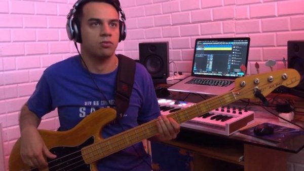 Say Say Say Bass Cover (Paul McCartney & Michael Jackson)