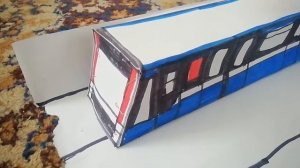 парад бумажных метро поездов в метро спб на станции новочеркасская (перезалив)