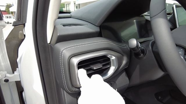 2021 Geely Okavango Urban Plus 48V EMS Is Going To Roast 2021 Toyota Innova - [SoJooCars]