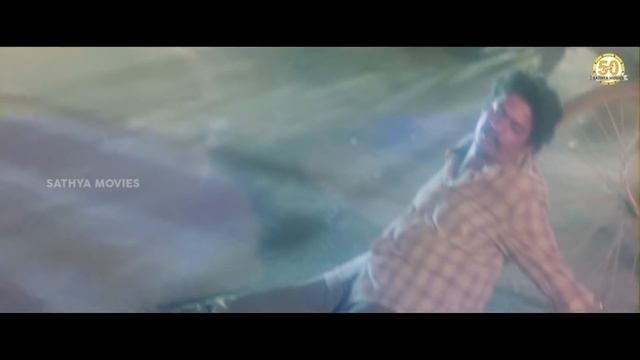 Ullukulle Chakaravarthy Video Song | Panakkaran Movie | Ilaiyaraja | Rajinikanth | Sathya Movies смотреть онлайн