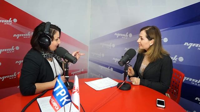 Что мы демонстрируем собеседнику своим телом, когда общаемся? смотреть онлайн