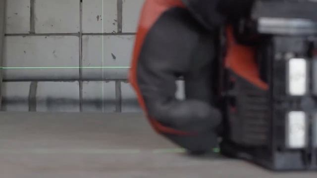 Milwaukee M12 3PL-0C 12v Green 360° 3 Plane Laser смотреть онлайн