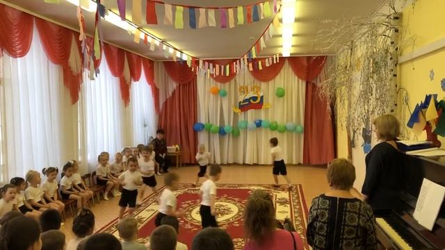 23 февраля. Танец солдат смотреть онлайн