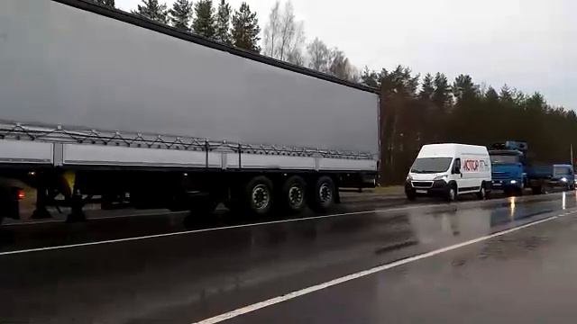 На въезде в Ивановскую область образовалась огромная пробка смотреть онлайн