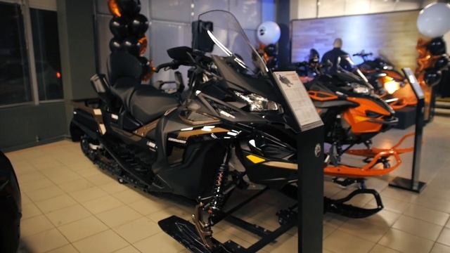 Презентация снегоходов и фирменной экипировки брендов SKI-DOO и LYNX 2022 MY в BRP Центра Пульсар смотреть онлайн
