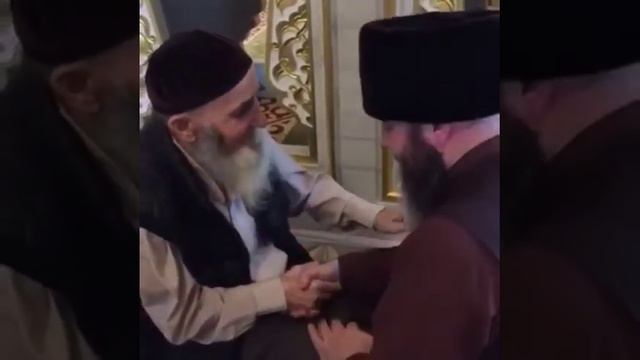Пророк (ﷺ) сказал: «Лучший по вере среди верующих тот, кто лучше по нраву». смотреть онлайн