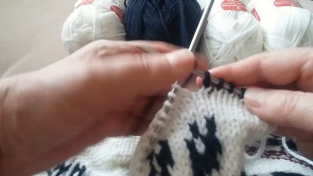 Обзор пряжи Пехорка "Мерино" мериносовая плюс акрил. смотреть онлайн