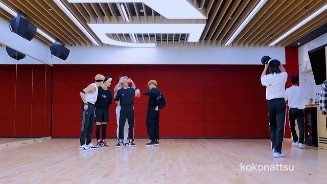 STRAY KIDS THUNDEROUS, MIRROR DANCE PRACTICE / kokonattsu смотреть онлайн