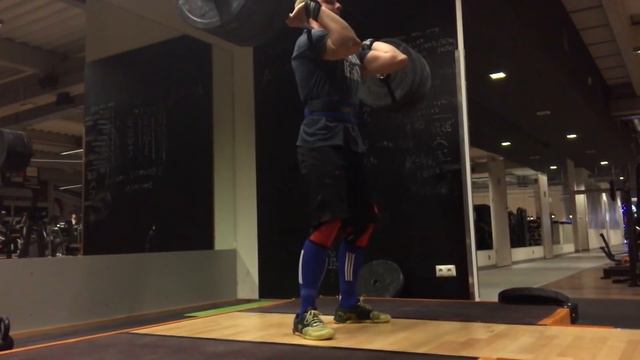 Clean & Jerk 117.5kg (262-lb) смотреть онлайн