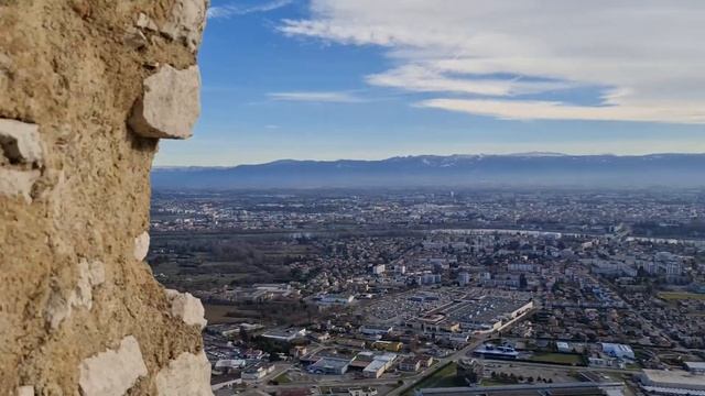 Валанс вид на город и реку Рон. с замка Vue du chateau de Crussol смотреть онлайн