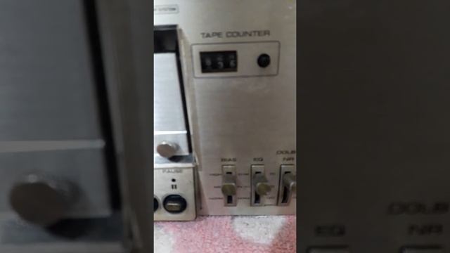 Vintage Toshiba stereo cassette PC4460 playing смотреть онлайн