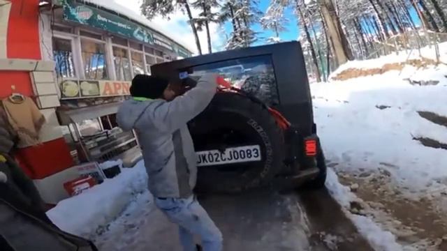 Toyota Innova in black snow 🥶🥶😱😱 смотреть онлайн