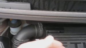 Замена воздушного фильтра на Дайхатсу Мув.