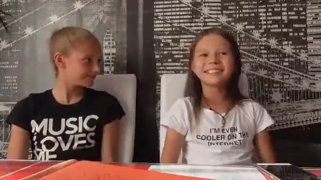 На сколько хорошо мы знаем друг друга\ ВИДЕО С КАРИНОЙ смотреть онлайн