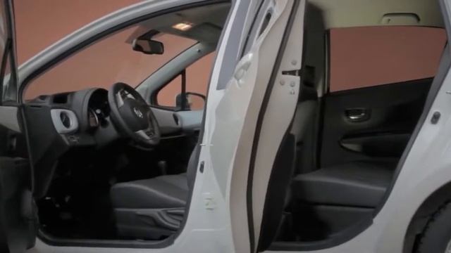 Toyota Yaris 1 5 Hybrid Executive Navi teszt смотреть онлайн