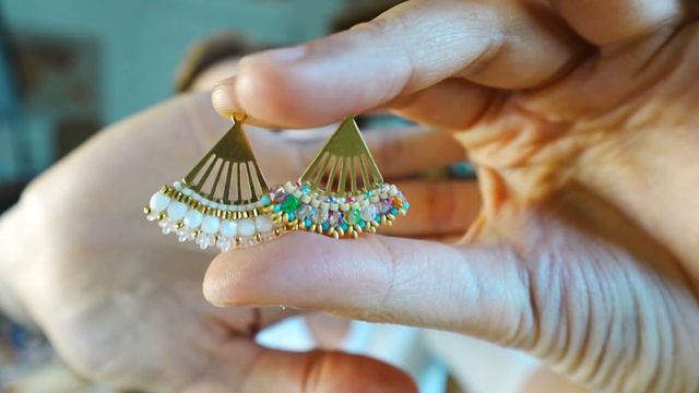 Studio Vlog #10 | new earring design & beading jewelry, getting through another bad week, 10k subs смотреть онлайн