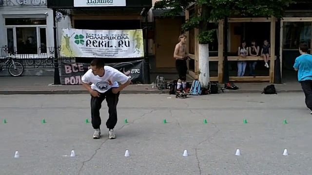 Первый в Рязани фристайл-баттл на роликовых коньках смотреть онлайн