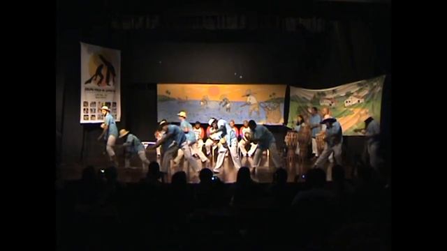 19º Batizado e Troca de Corda Grupo Força da Capoeira - Curitiba - PR 2012 Puxada de Rede смотреть онлайн