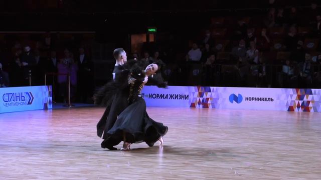 SlowFox Evgeny Nikitin - Anastasia Milyutina Russian Championship Amateur Standard 2021 смотреть онлайн