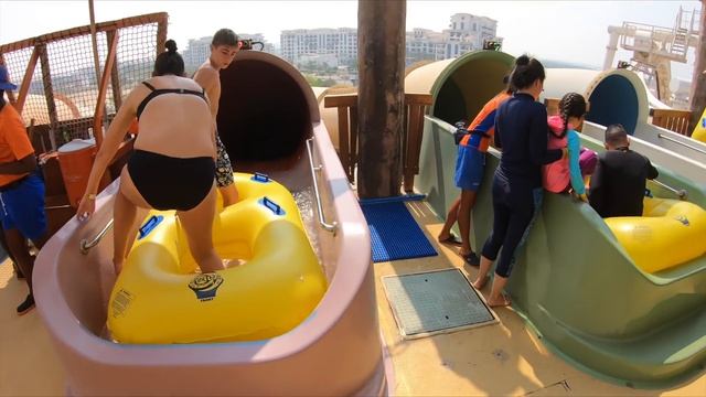 Yas Waterworld Abu Dhabi - Waterslides