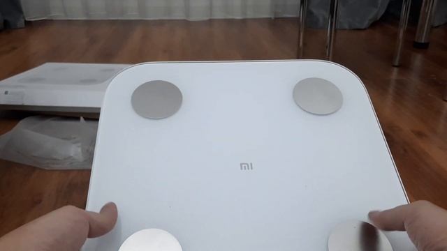 Smart весы Xiaomi Mi Body Composition Scale 2 смотреть онлайн